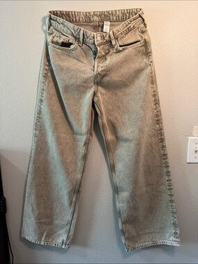Women’s Relaxed Straight Jeans in Light Khaki